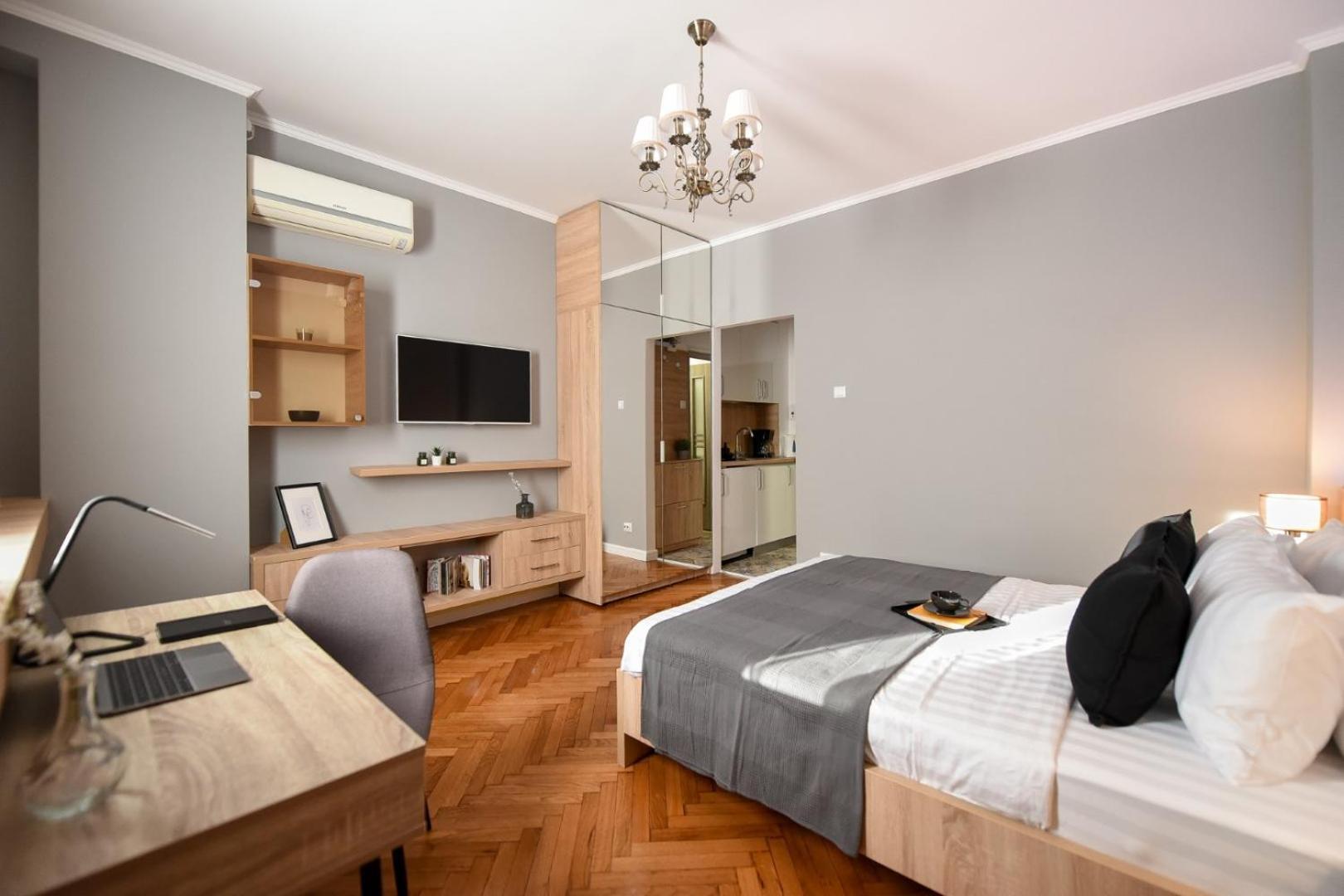 Center Getaway - Cozy For Your Perfect Apartment